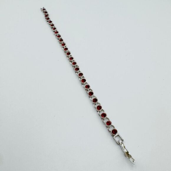 Vintage Avon Red Rhinestone Tennis Bracelet Retro Glam Timeless Formal - Picture 4 of 10